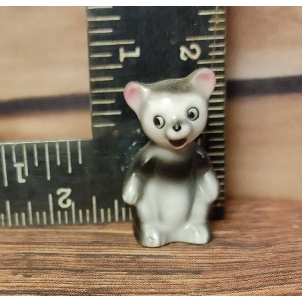 Vintage Miniature Porcelain/China Handpainted Bear Figure Unsigned 2" Tall